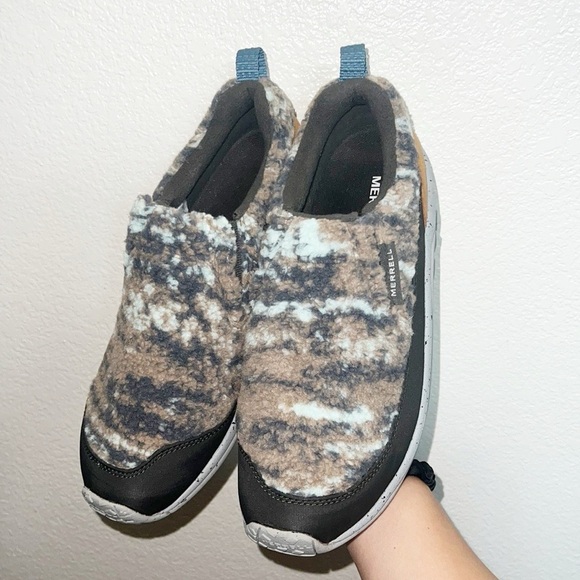 merrell air cushion slip on shoes